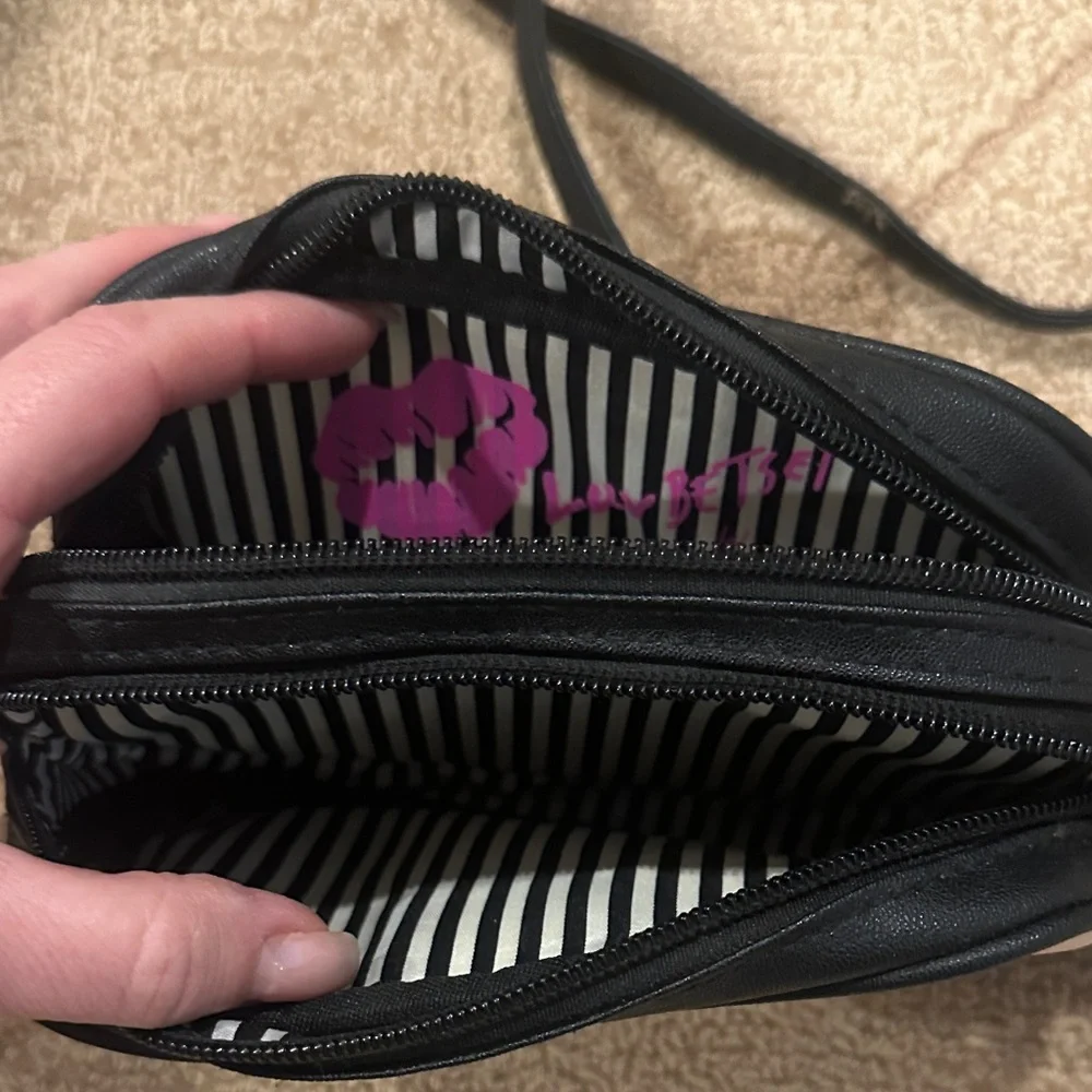 Betsey Johnson Black and Pink Cat Patterned Crossbody Bag - Picture 4 of 5